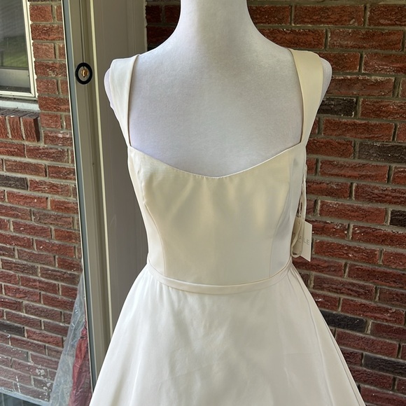 Amsale Bleecker Wedding Gown Store Floor Sample Ivory Size 10 - Picture 4 of 16